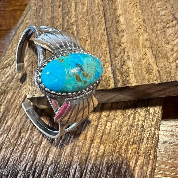 Native American Turquoise Winged Abedabun Sterling Silver Cuff Bracelet in Gift - Picture 10 of 14